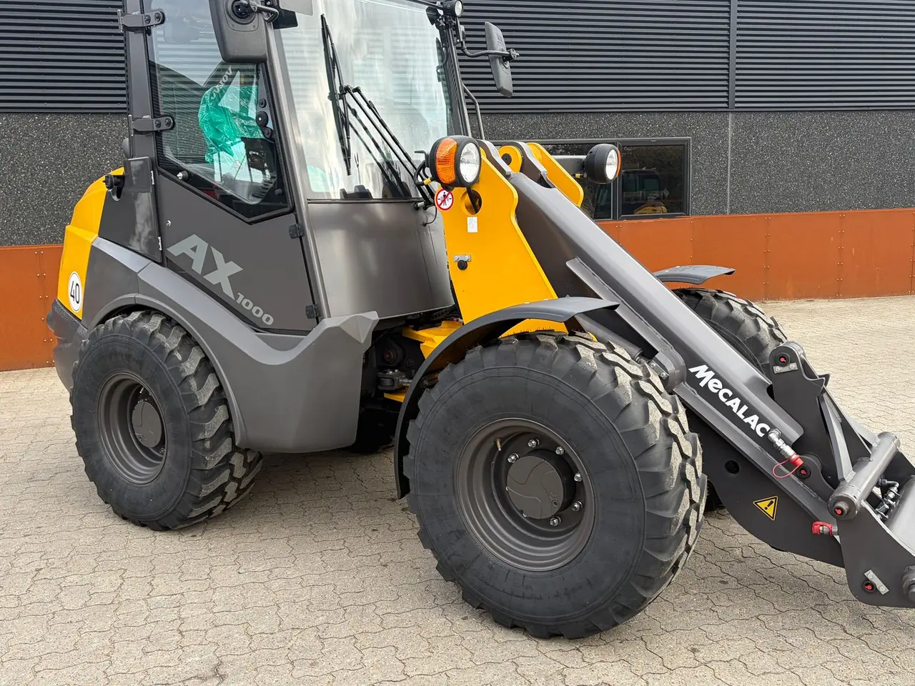 Billede 8 - Mecalac AX 1000 40 km/t