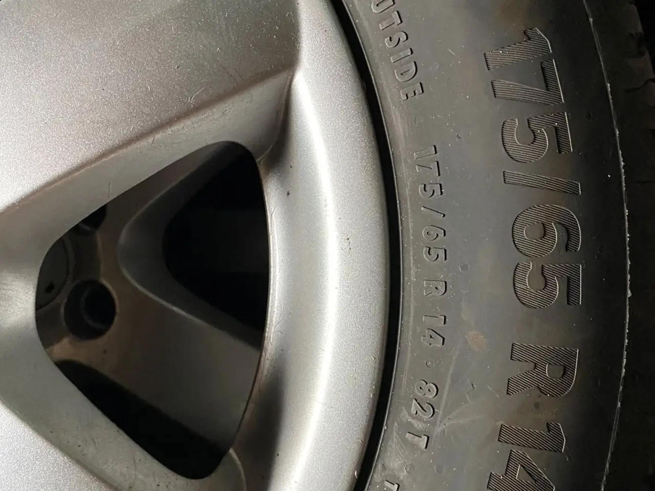Billede 2 - Dæk og fælge til Seat Ibiza