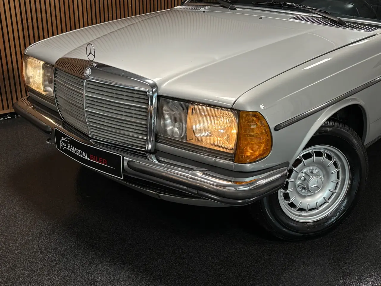 Billede 3 - Mercedes 230 CE 2,3 Coupé aut.