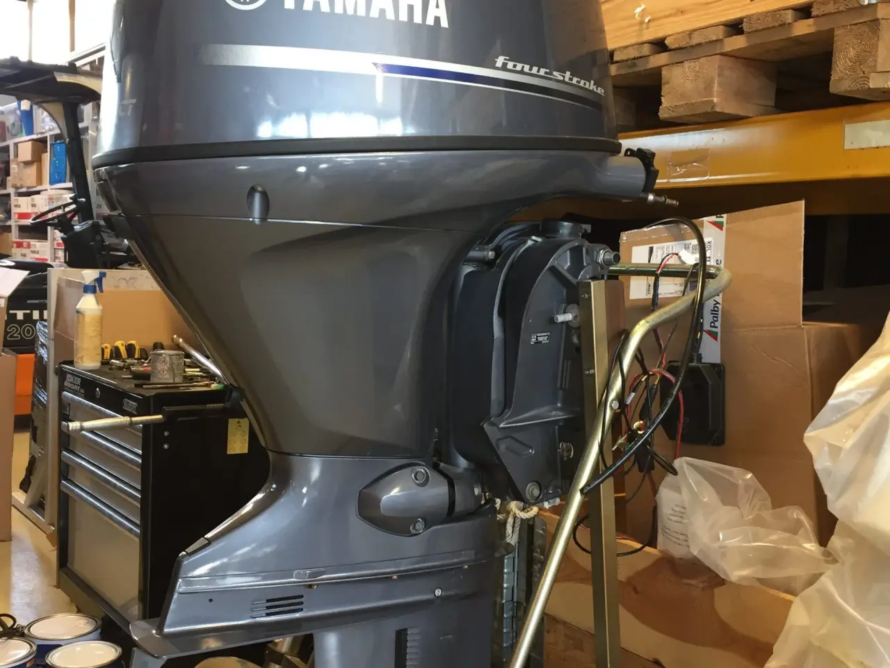 Billede 15 - Yamaha 130 HK - Fjernbetjent, Elektronisk start, Powertrim