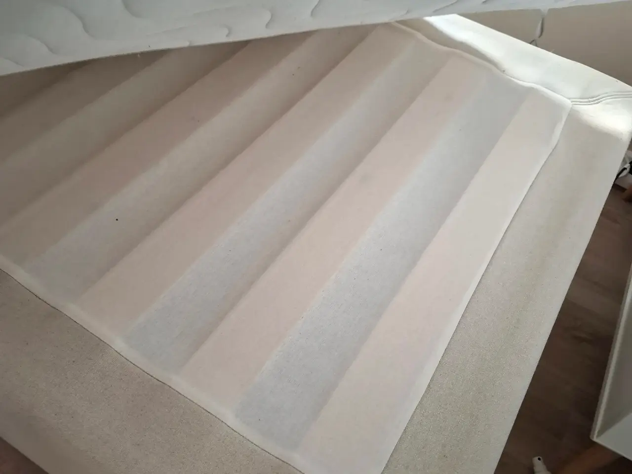 Billede 2 - 2 stk Seng fra Ikea (Espevär)