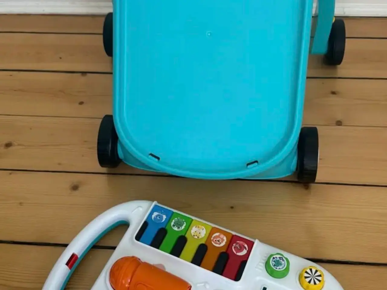 Billede 2 - Baby Einstein Musical Mixnroll 4i1 aktivitetsgåvog