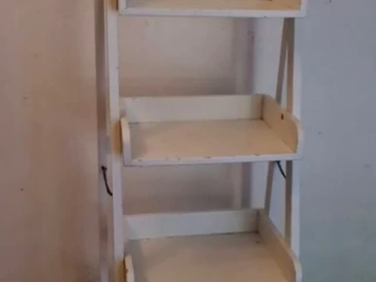 Billede 1 - Bakke reoler