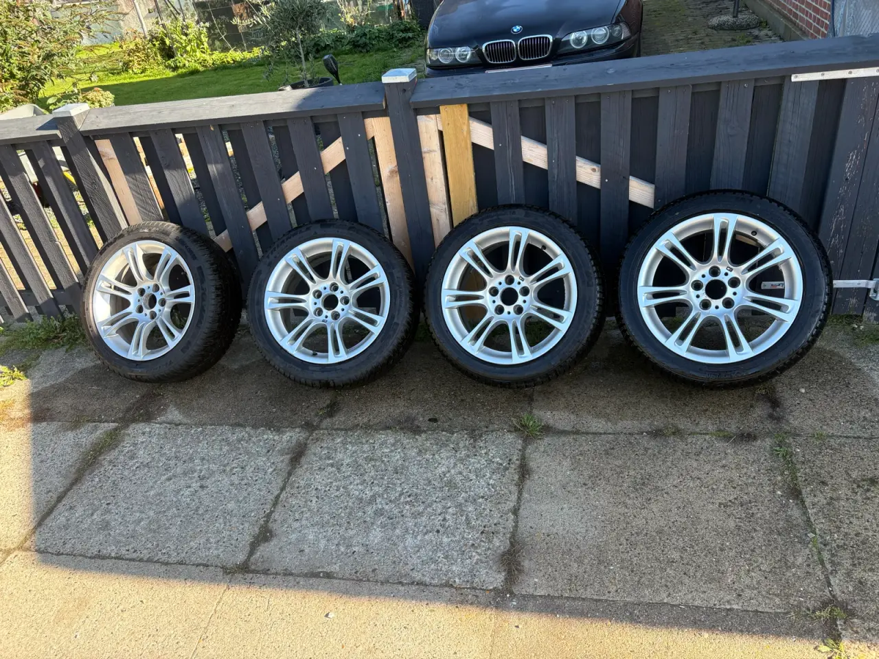 Billede 1 - 4 Stk BMW f10 alu fælge med vinterdæk