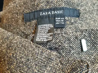 Zara Basic str 42