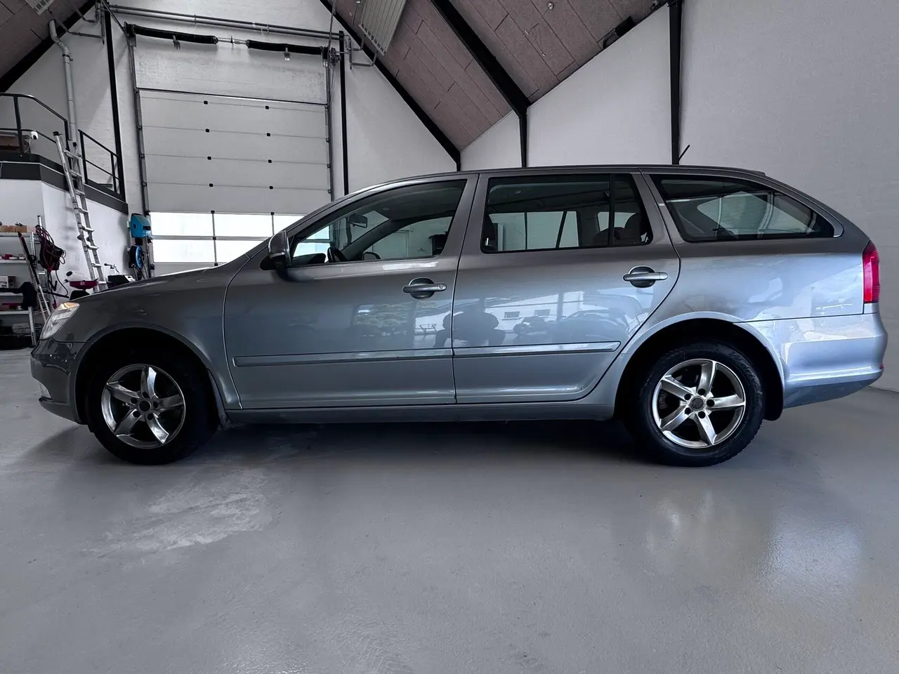 Billede 7 - Skoda Octavia Combi 1,6 Commonrail DPF Elegance 105HK Stc