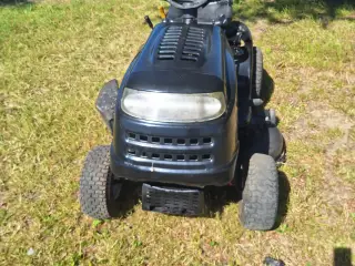 Mtd RS 22/107 havetraktor med 2 cylinder motor