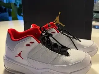 Air Jordan Sneakers Max Auar 3