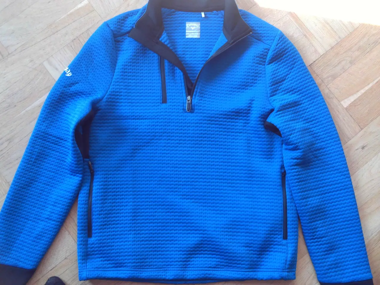 Billede 1 - Callaway Trøje , velegnet til en tur på golfbanen;