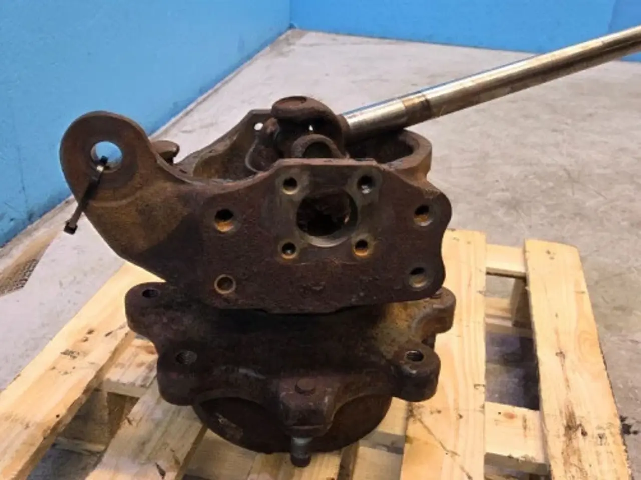 Billede 13 - New Holland LB 110 B Hjulnav R. 85817698