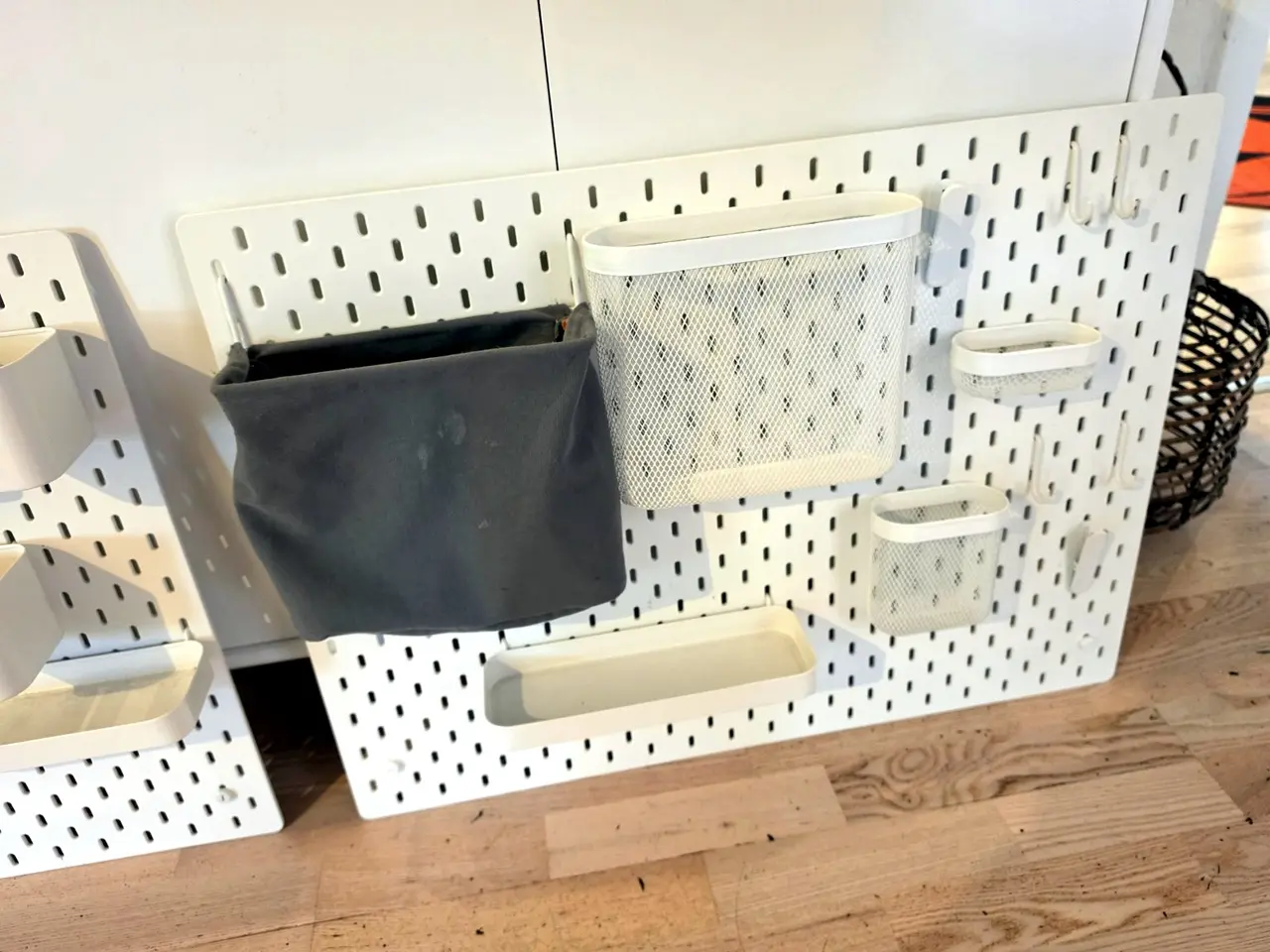 Billede 3 - IKEA SKÅDIS hulplader + masser af tilbehør – 2 stk