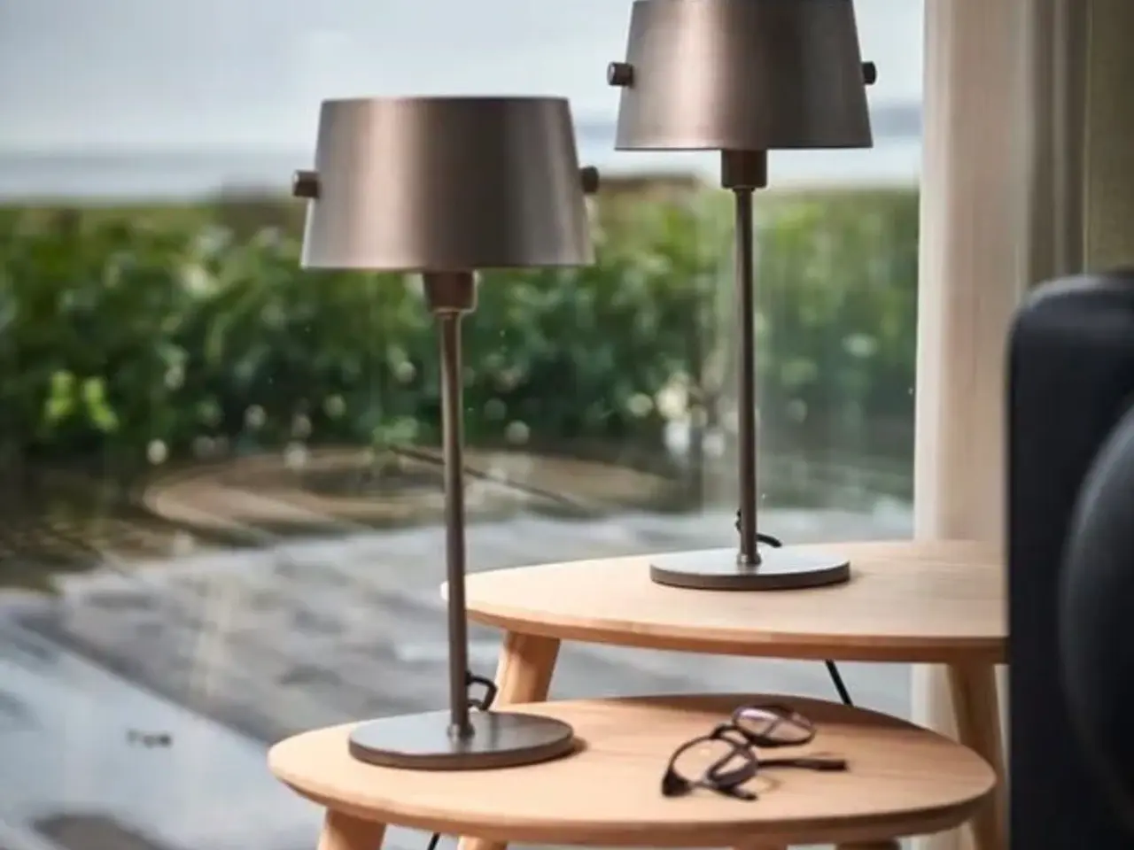 Billede 2 - 2 stk. bordlamper - stilrent design
