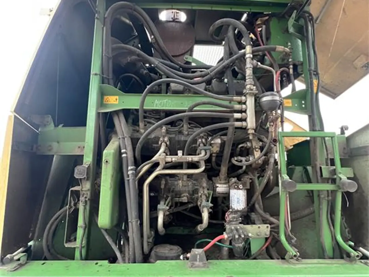 Billede 28 - Krone Big X 650 V8 - Video!
