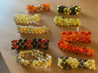 Nye knyttede armbånd