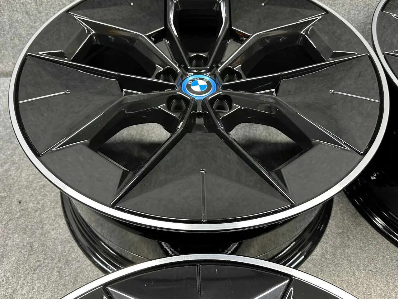 Billede 5 - BMW iX3 G08 843 20 8J og 9,5J x 20"
