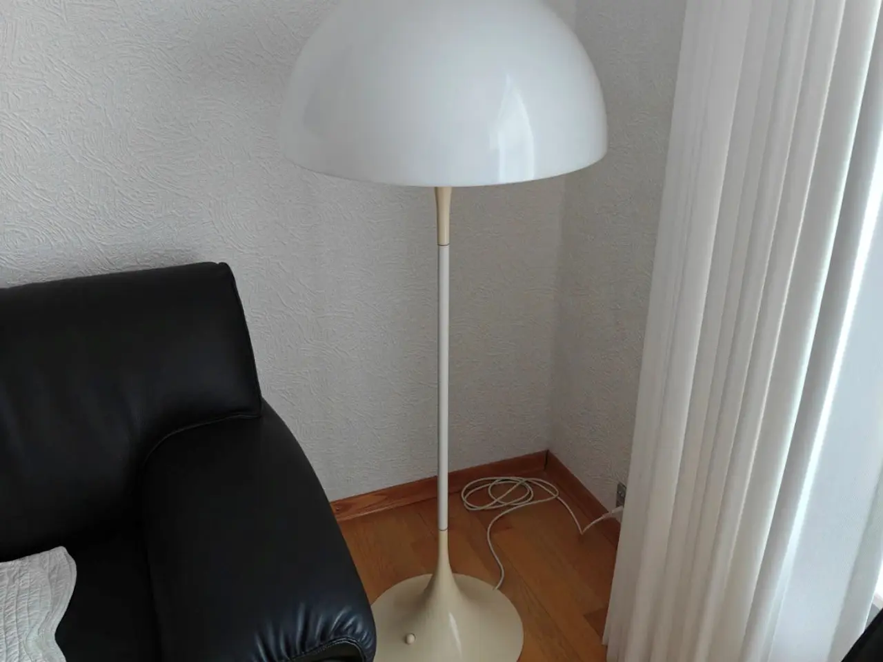 Billede 1 - PANTELLA GULVLAMPE