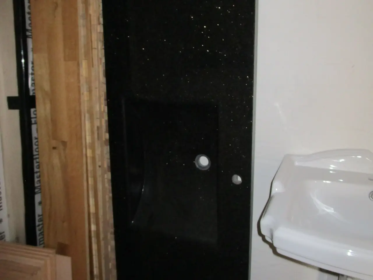 Billede 1 - GRANITBORDPLADE BAD, BLACK GALAXY