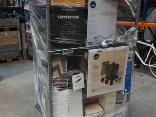 Palletårn med elektronik varer m.m. (MOMSFRI)