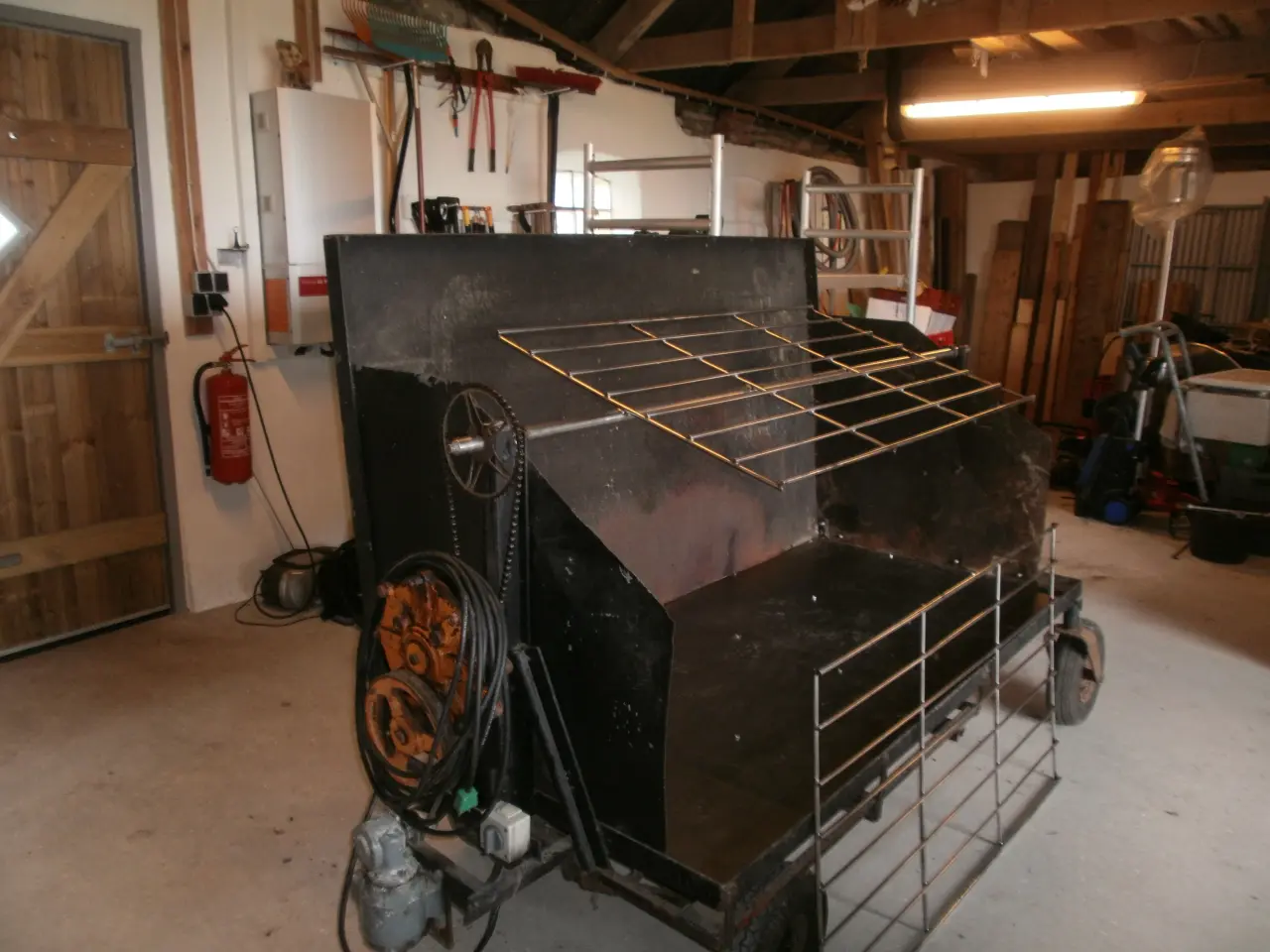 Billede 1 - Stor grill med motor