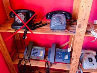 Gl. Kirk telefoner
