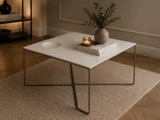 Minimalistisk sofabord i moderne skandinavisk stil