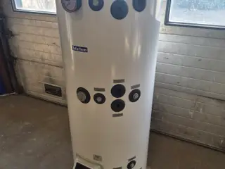 300L Solvarmebeholder/Akkumuleringstank 2 spiralle