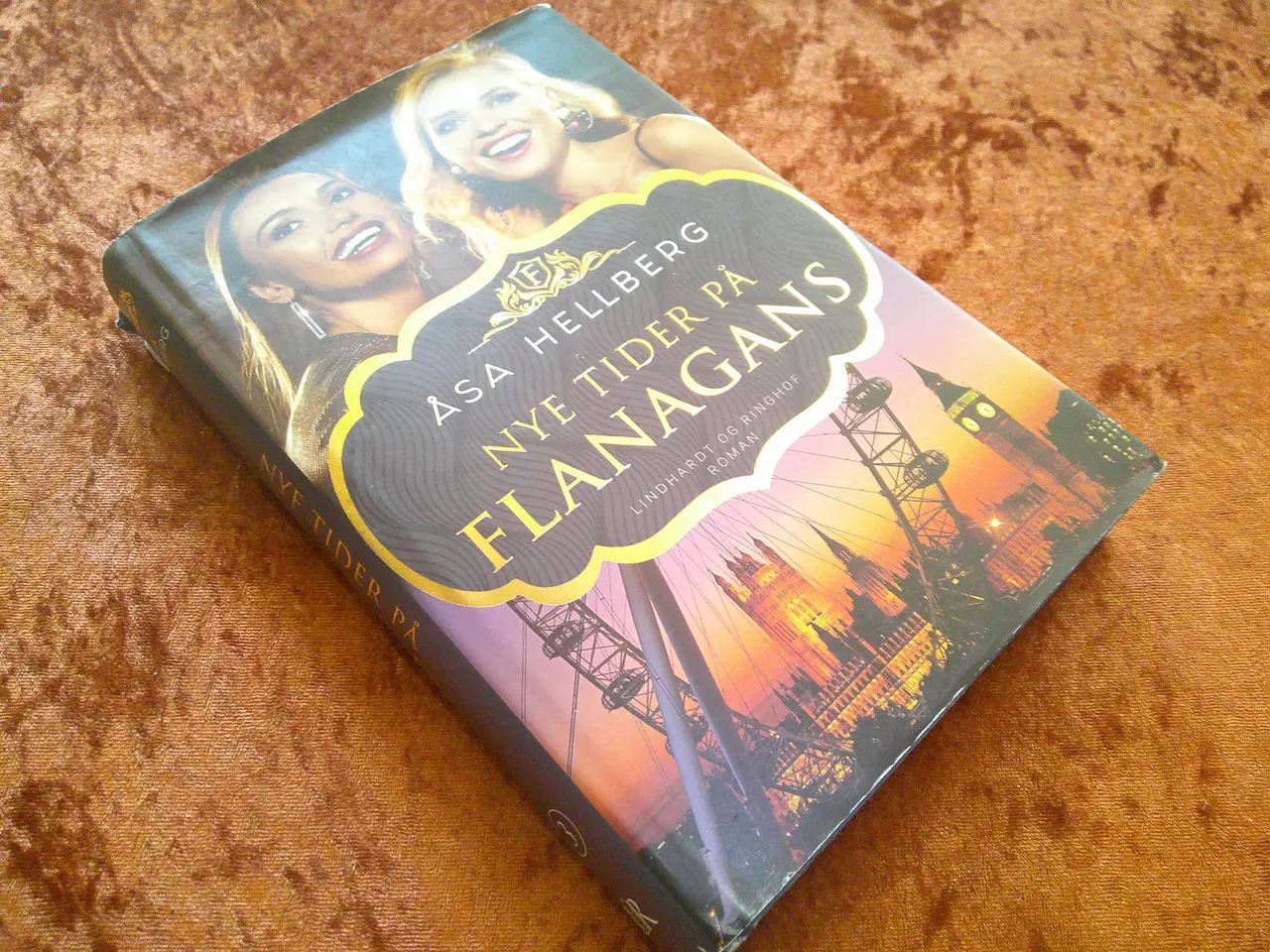 Billede 1 - Nye tider på Flanagans, Åsa Hellberg,