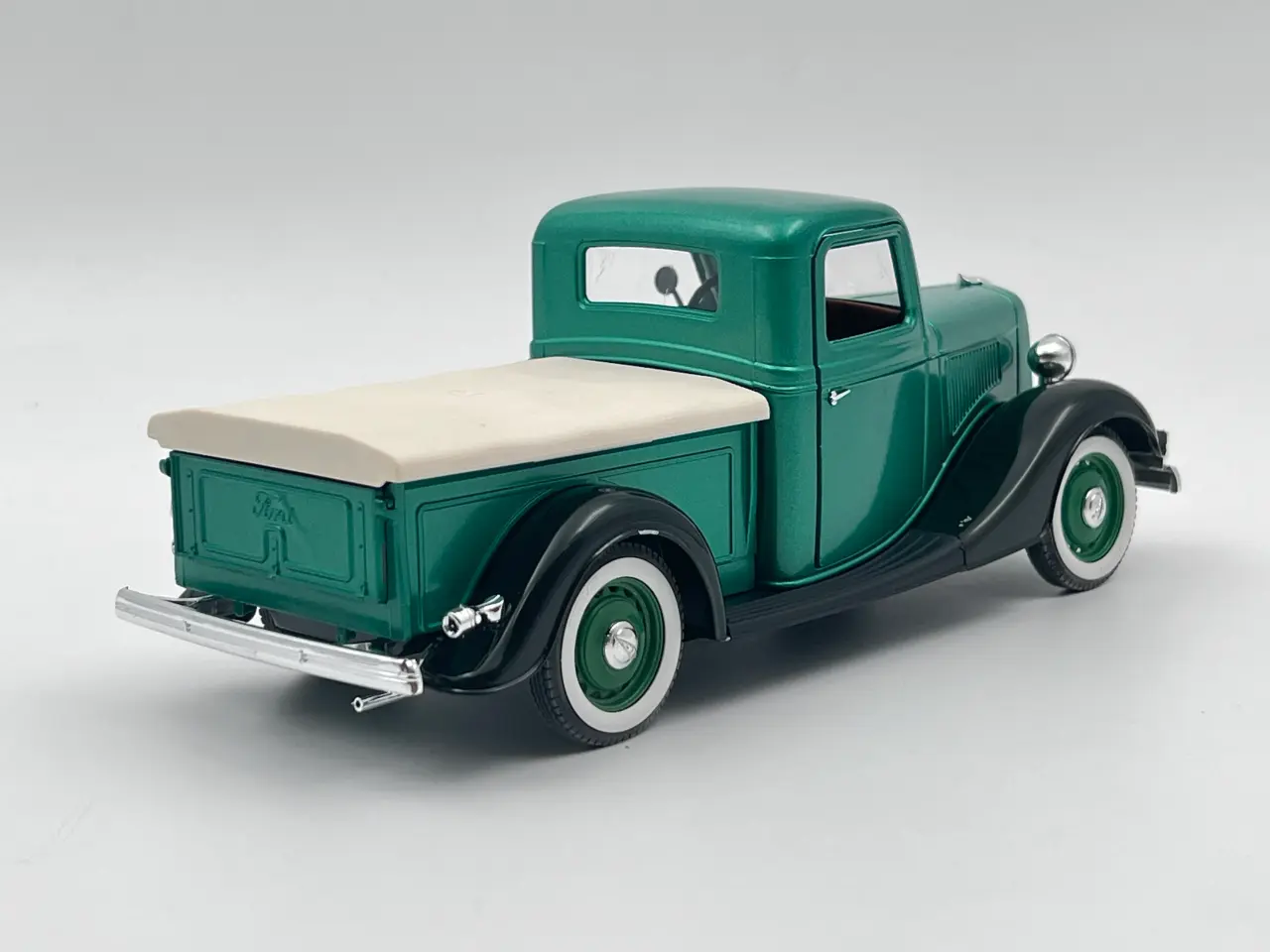 Billede 3 - 1936 Ford Pick Up V8 1:18