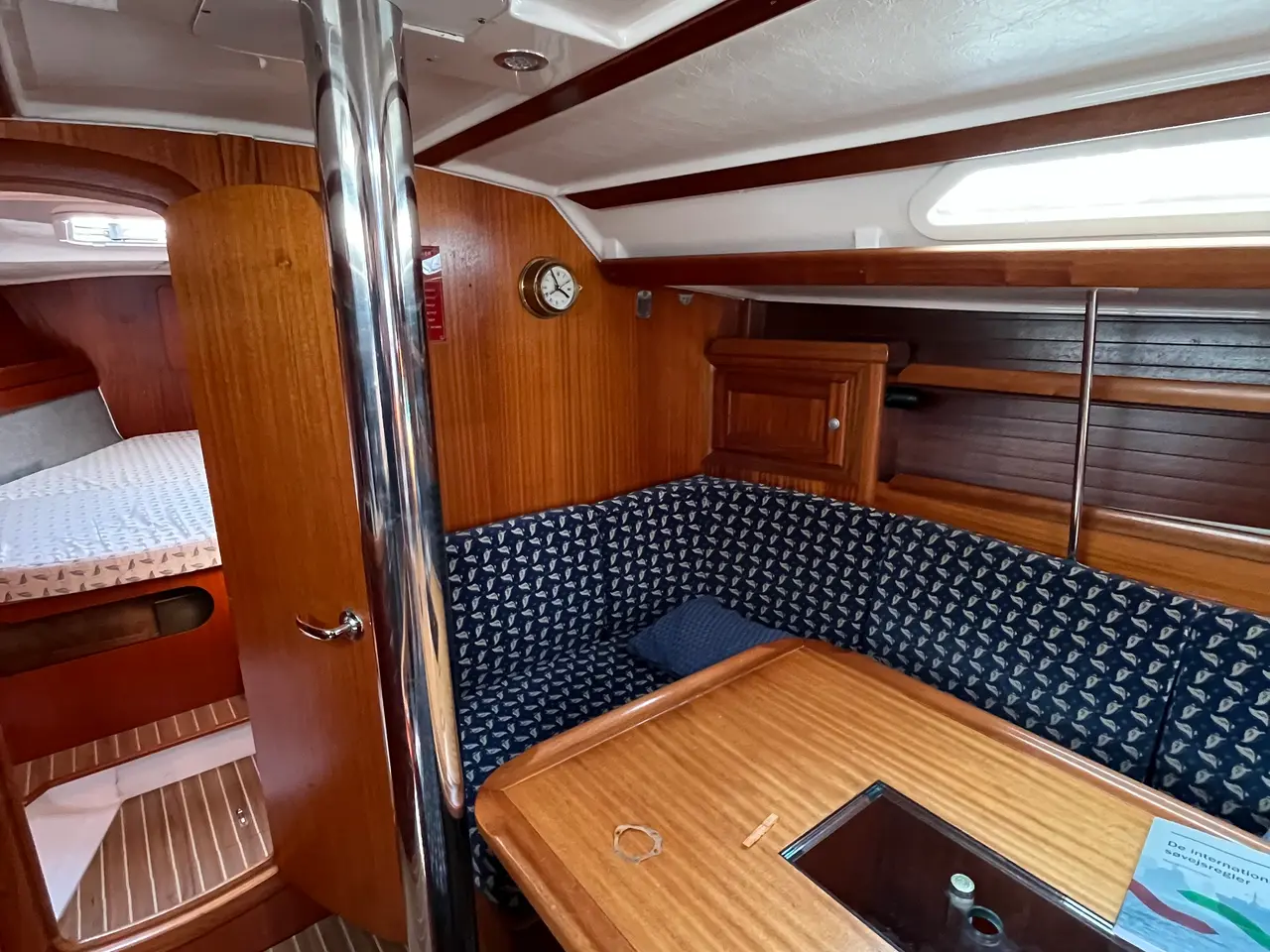 Billede 8 - Rummelig Dufour 38 Classic