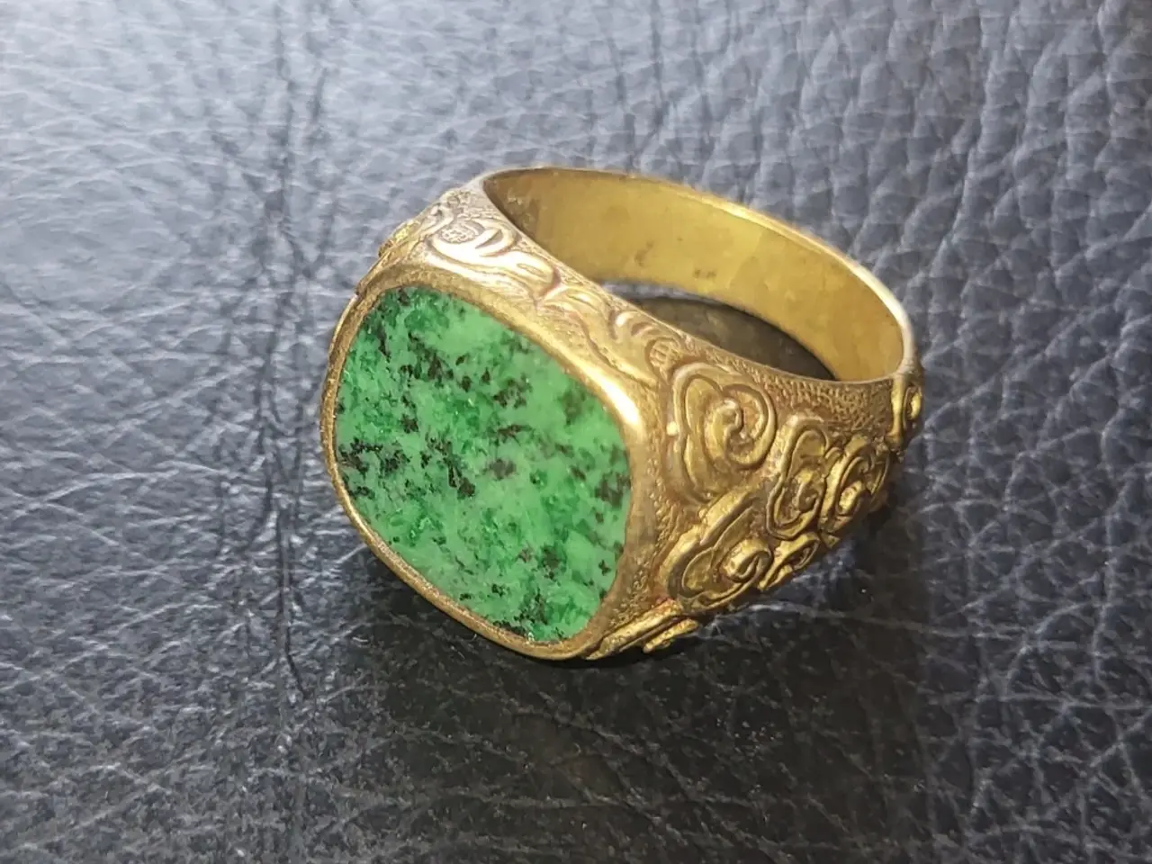 Billede 1 - Ring i forgyldt messing med sten