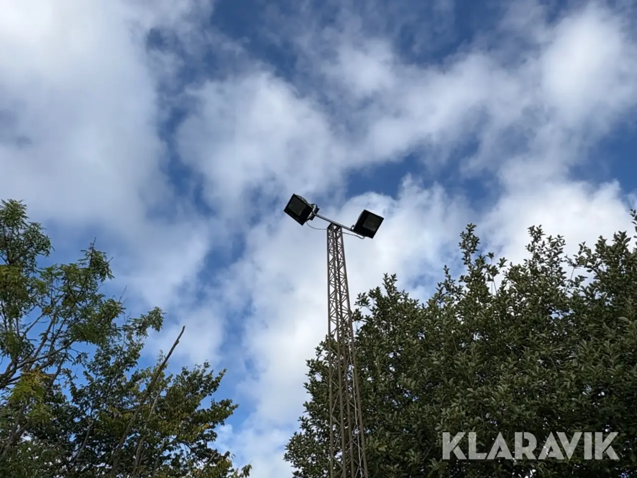Billede 2 - Lysmast cirka 12 m med sensor