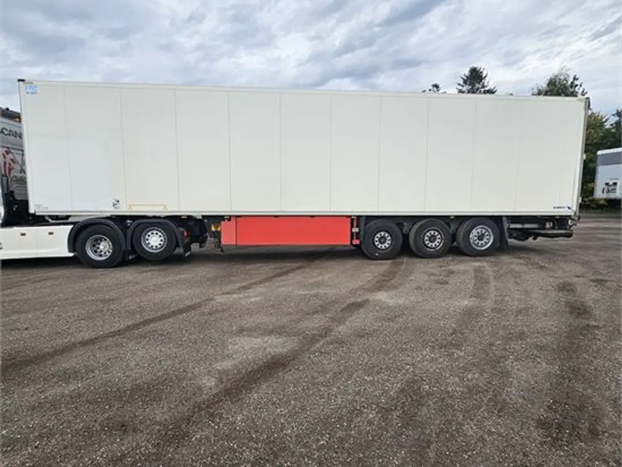 Billede 2 - Schmitz Cargo Bull - SCB*S3B - 3 akslet Køletrailer / refrigerator trailer