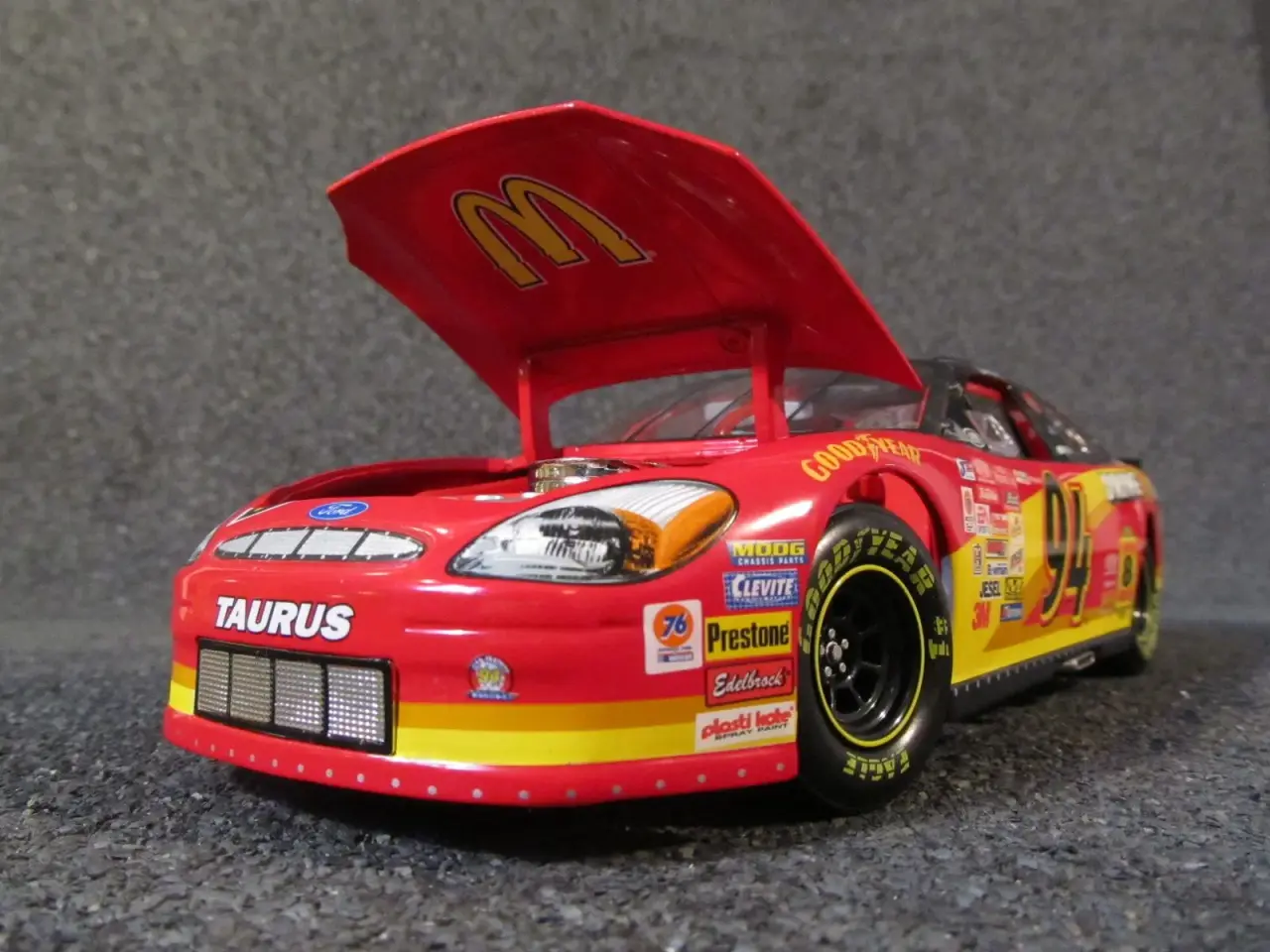 Billede 5 - 2000 Nascar Ford Taurus #94 1:18   