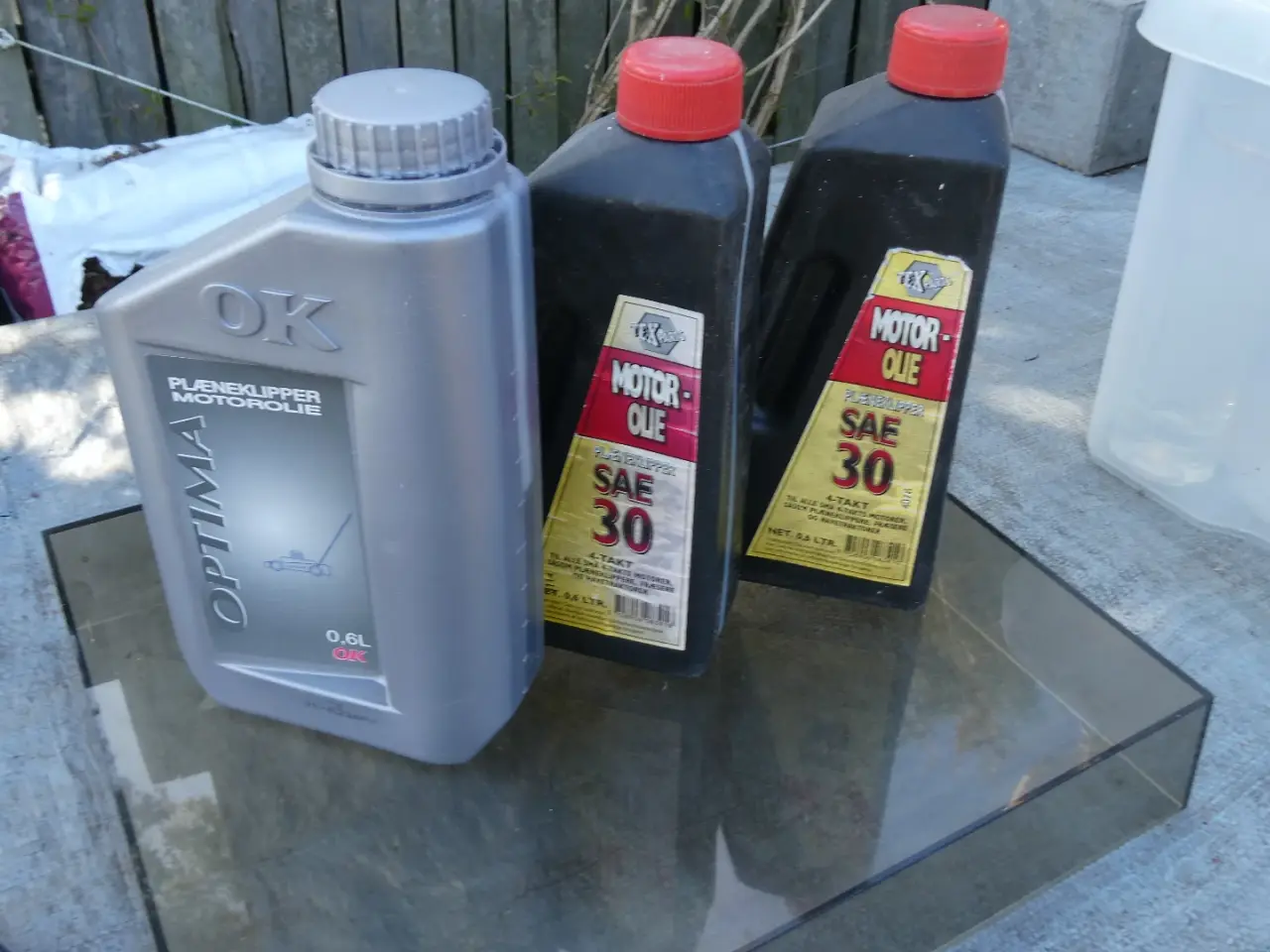 Billede 1 - Plæneklipperolie sae 30 0,6L