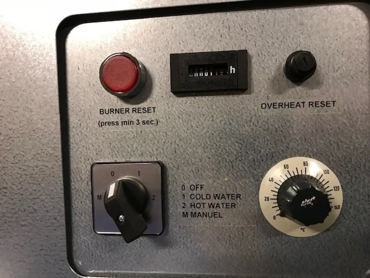 Billede 2 - Reno HW200/21 Geyser M8 - Med påbygget slangetromle