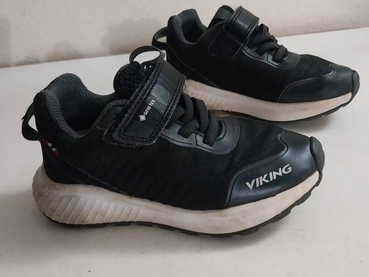 Billede 1 - Viking sneakers str 26