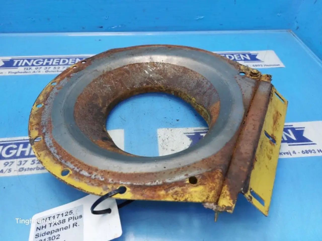 Billede 2 - New Holland TX68 Sidepanel R.  921302