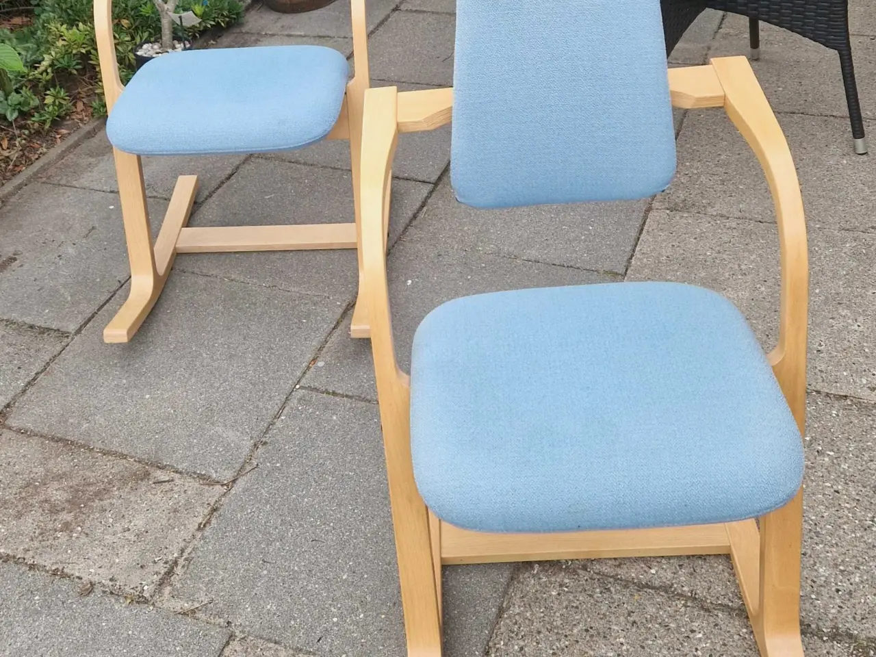Billede 3 - 2 stk ergonomiske design gyngestole fra Stokke Var