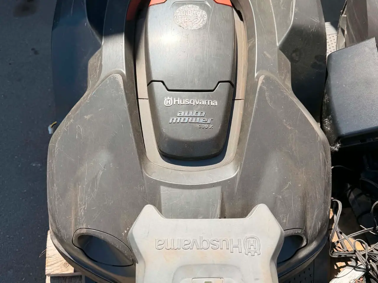 Billede 1 - Husqvarna Automower 330X robotplæneklippe