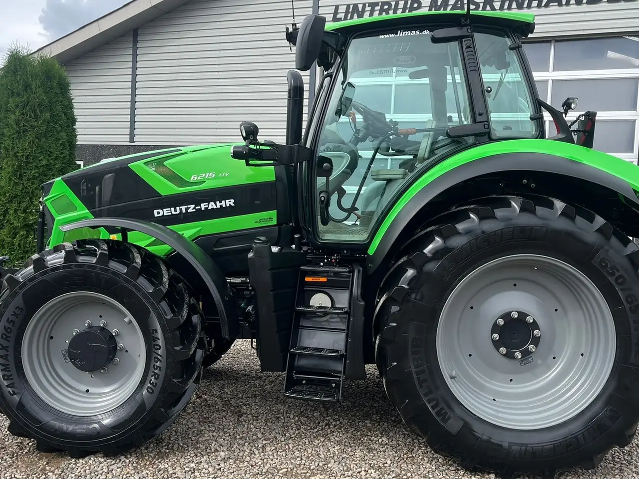 Billede 12 - Deutz-Fahr Agrotron 6215 TTV Med frontlift