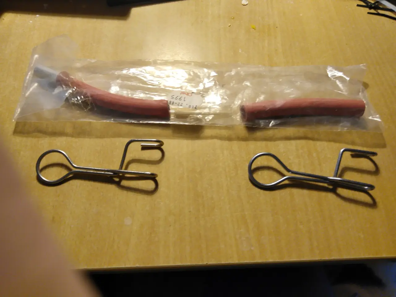 Billede 1 - Slange med glas og 2 klemmer