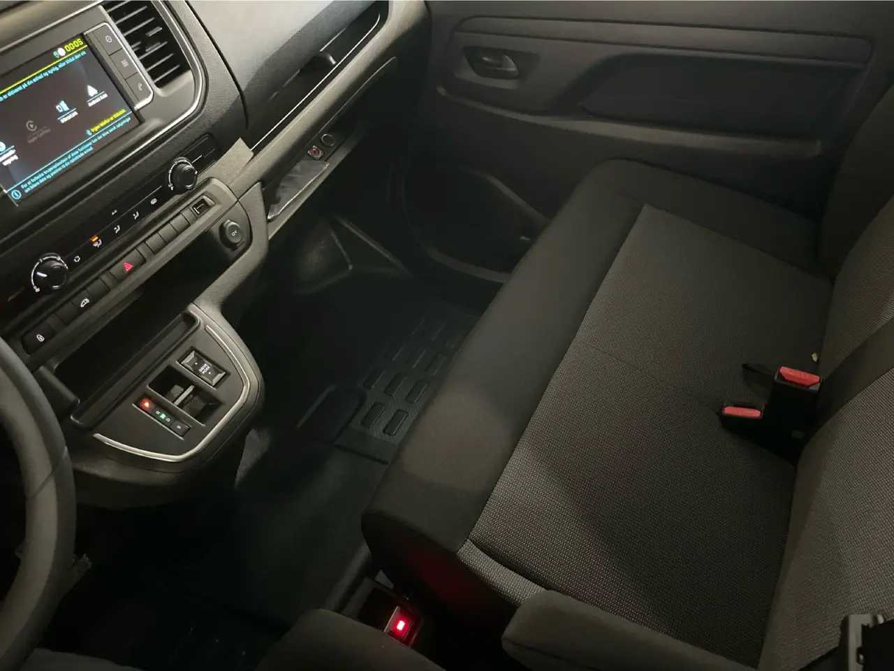 Billede 22 - Peugeot e-Expert 75 L2 Plus Van