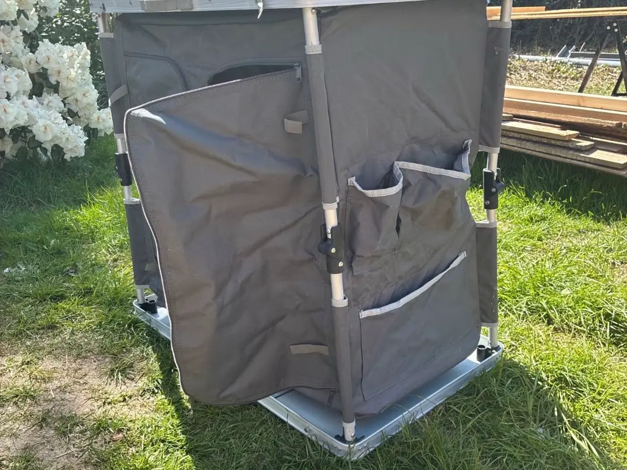Billede 2 - Camping skab