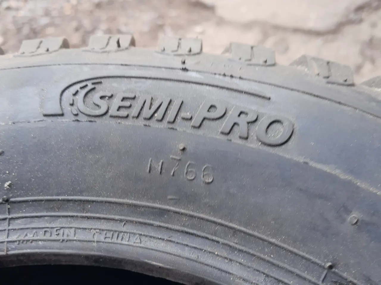 Billede 2 - Dæk 2 nye 18x8,5-10 til f.eks plænetraktor