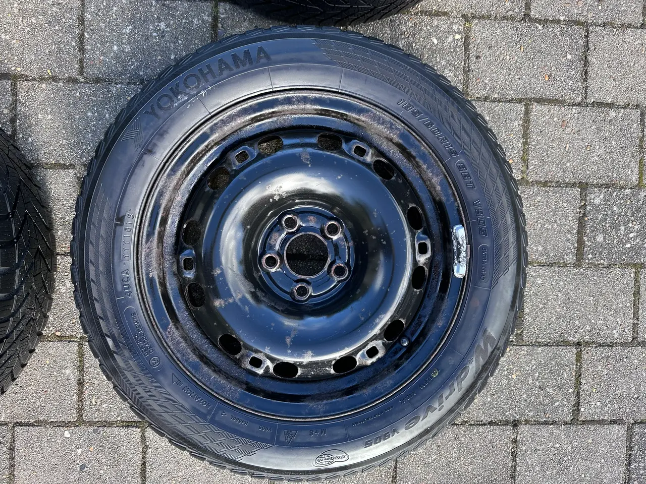 Billede 5 - Vinterhjul 15” - stålfælge, Yokohamadæk etc.
