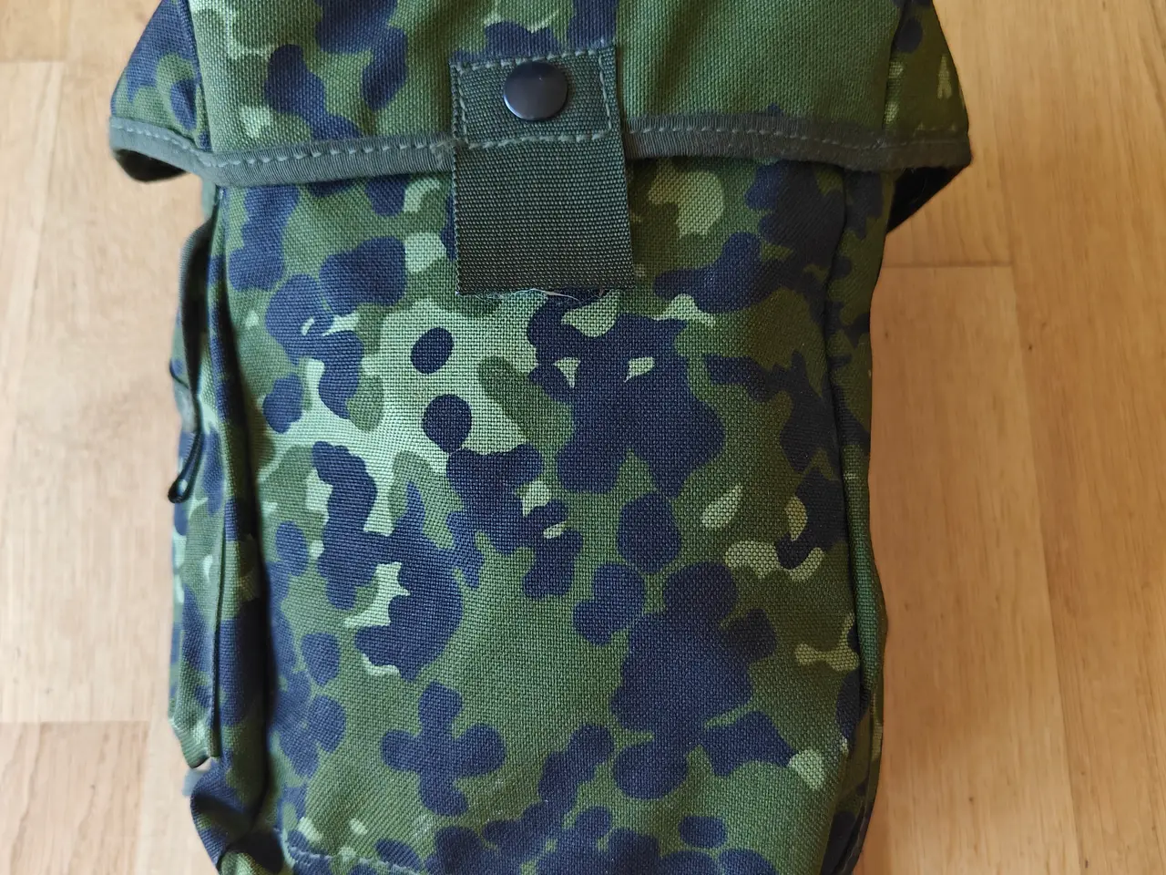 Billede 2 - ABC taske med M/69 gasmaske og hansker