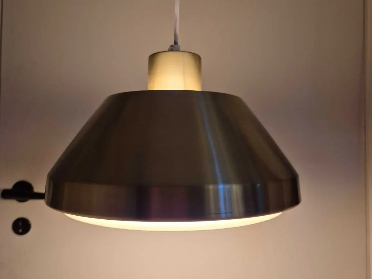 Billede 4 - Messinglampe med gode lyseffekter