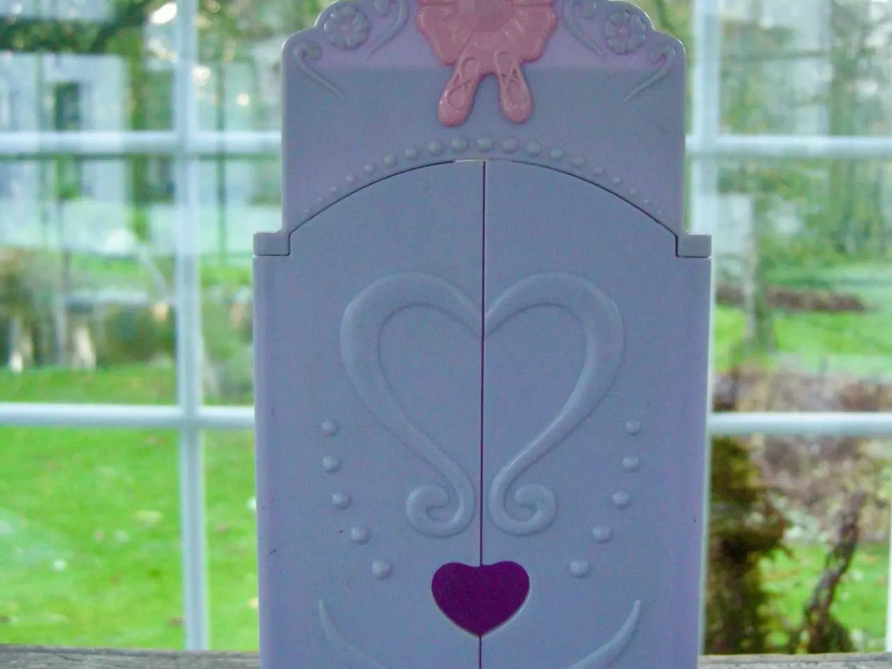 Billede 1 - MATTEL BARBIESKAB OG KARRUSEL - BARBIEDUKKER