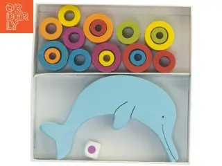 Balancespil med delfin fra Goki (str. 21x21 cm)