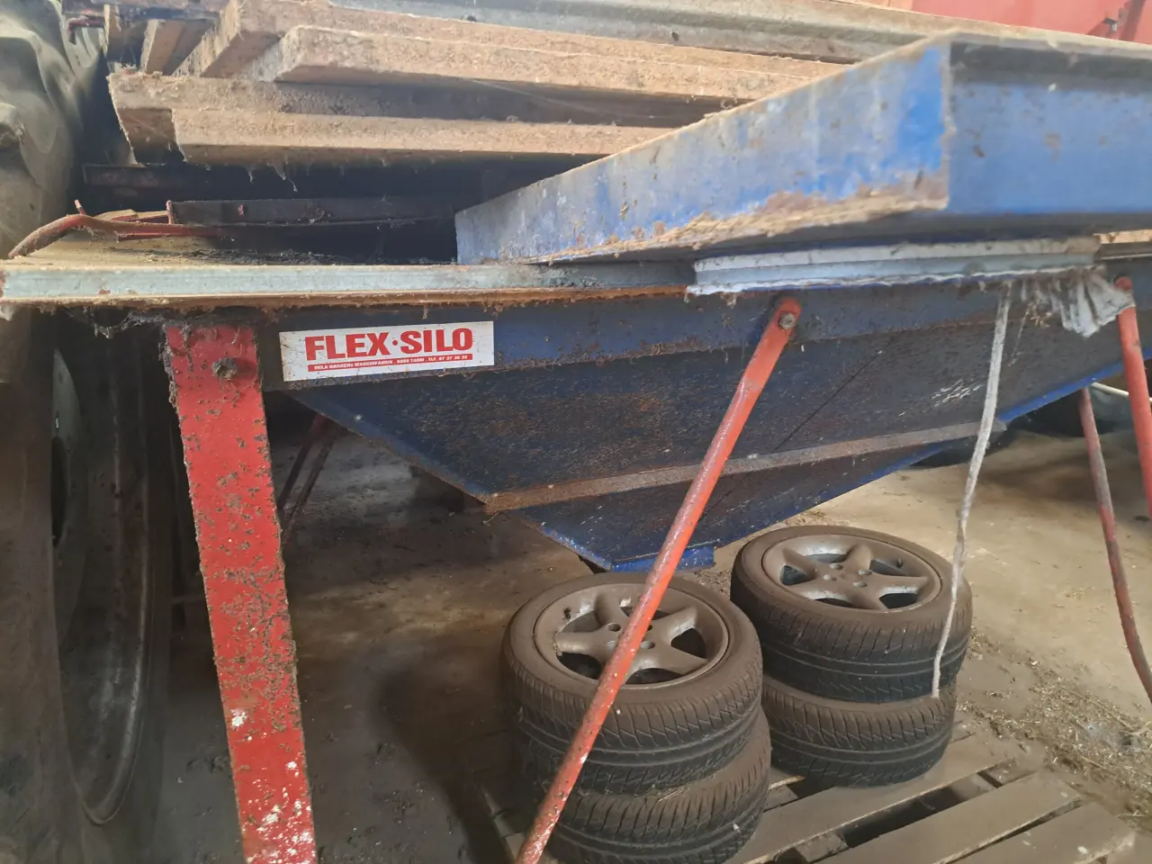 Billede 1 - Foder silo